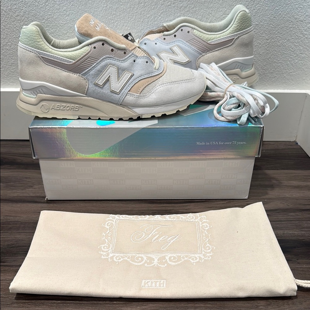 New Balance White/Ice blue/Peach Sneakers